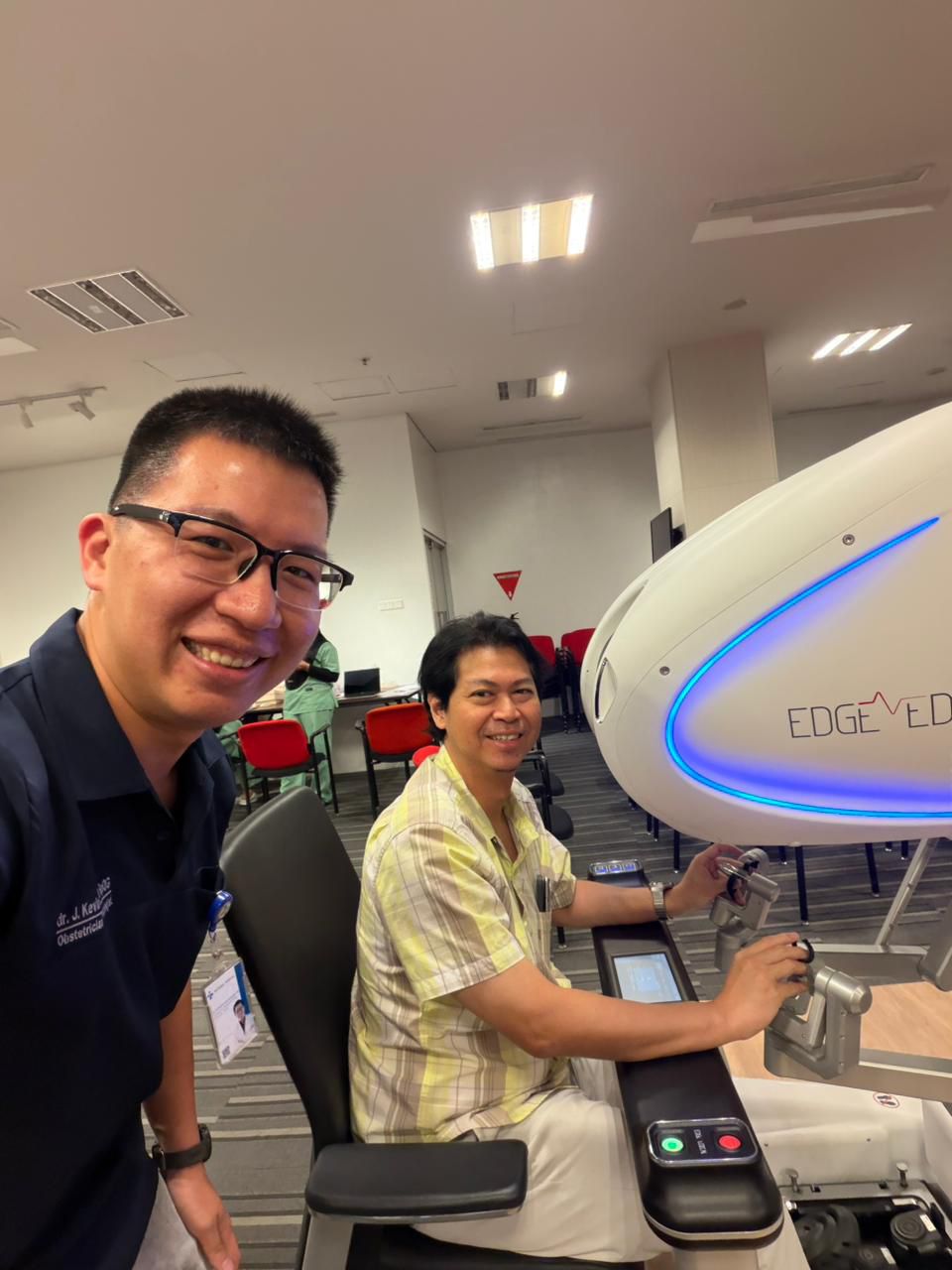 Revolusi Bedah Modern Mengenal Laparoskopi Robotik